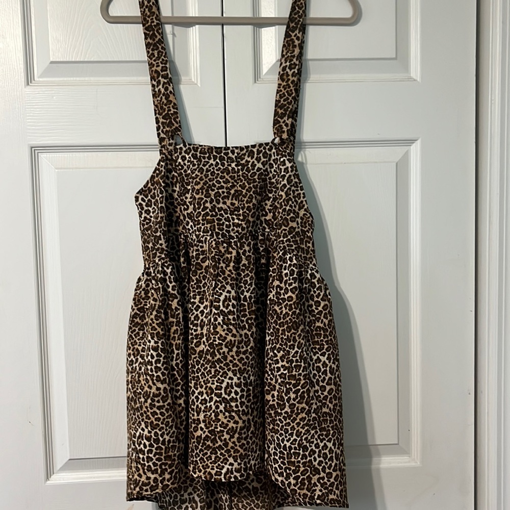 Wild Fable Cheetah Print dress with buttons in the front; size L